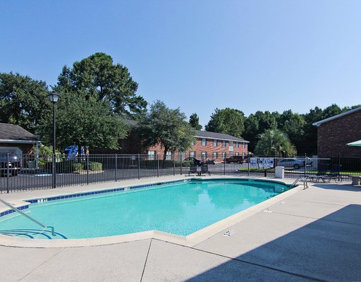 exterior pool of the Palm Point Apartments